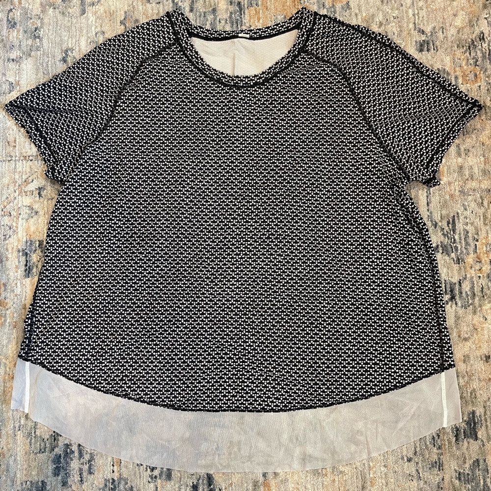 Lululemon Quick Pace SS Size 12